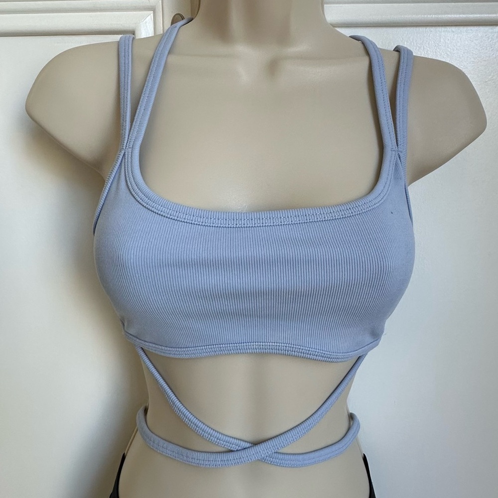 Cotton on Body Criss Cross Crop Top. Size Small